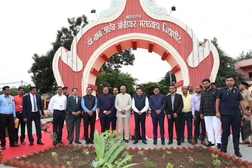 The 'Padam' awardees were felicitated in the presence of former President Ram Nath Kovind at Dr Babasaheb Ambedkar Marathwada University 
