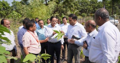 State Agriculture Commissioner Dr. Praveen Gedam Visit to Mahatma Phule Agricultural University Rahuri