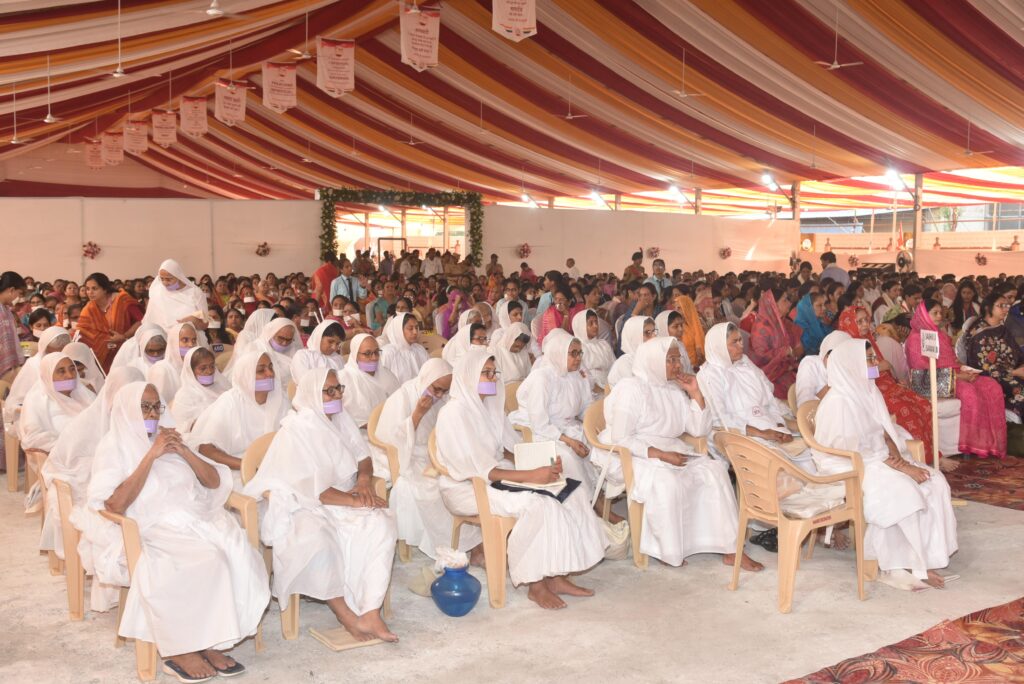 The convocation ceremony of Jain Vishwabharti University was concluded in the presence of Governor, Union Minister Meghwal