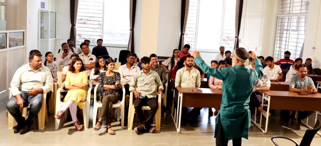 A workshop on 'Voice Culture' was held in Shivaji University