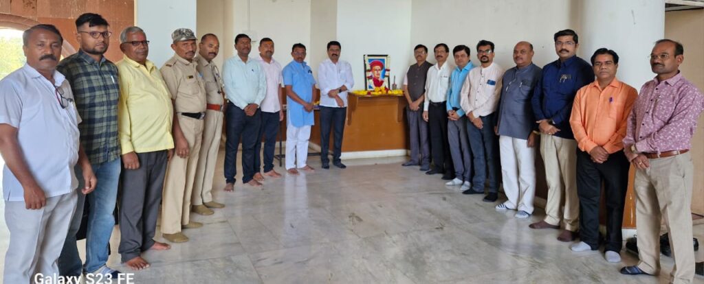 Balshastri Jambhekar's birth anniversary celebrated in SRTMU 