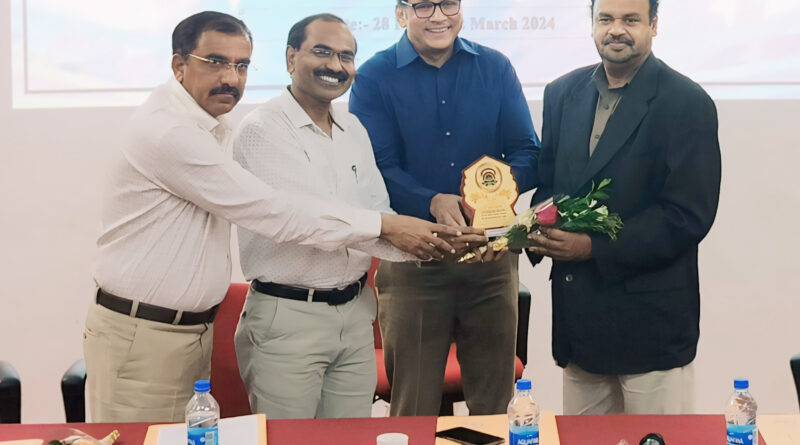 "Lifetime Achievement Award" to Prof. Dr. G. A. Usmani of Uttar Maharashtra University.