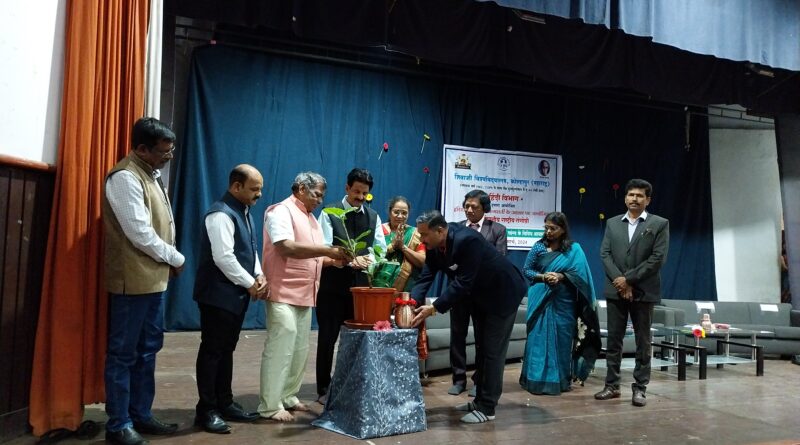 A national seminar on the birth centenary of Harishankar Parsai was held at Shivaji University