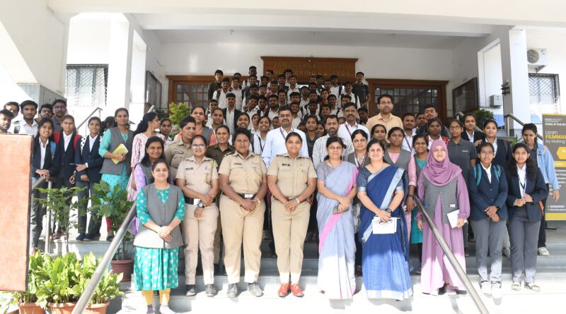 Cybercrime awareness lecture held at MGM on the occasion of International Women's Day