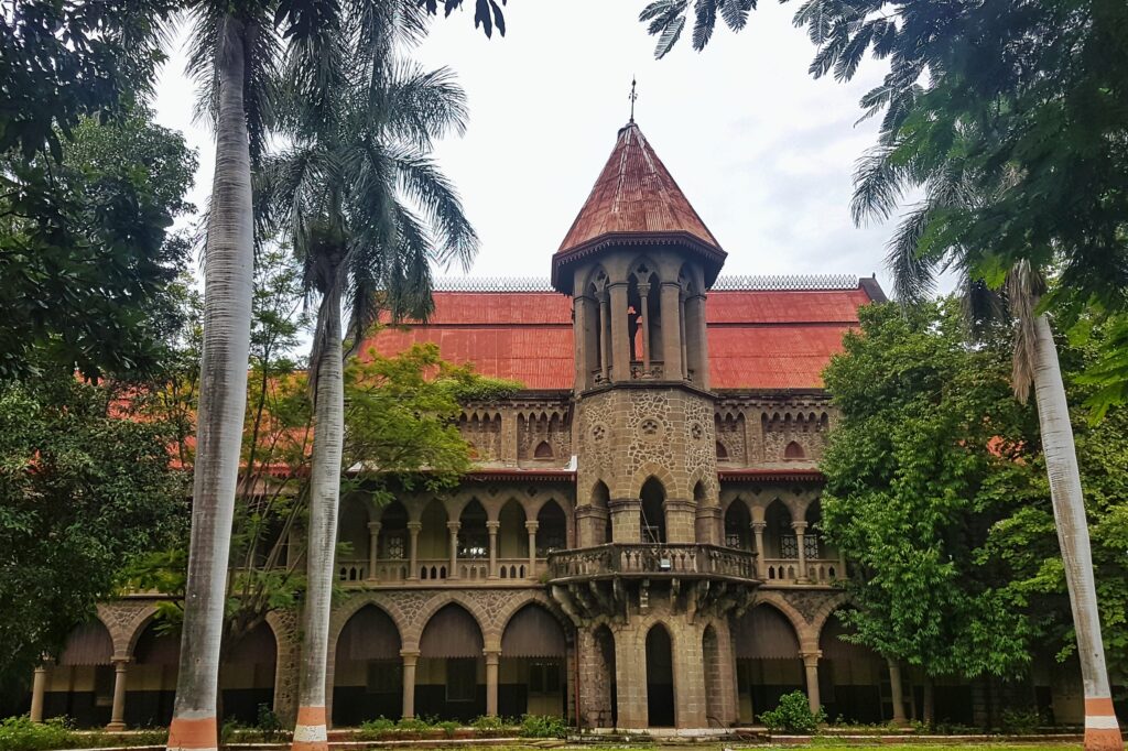 Organized a series of lectures based on the Darshan of Jagadguru Sri Shankaracharya in Deccan College