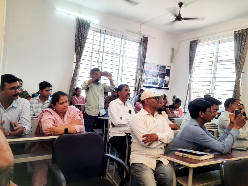 Neena Mestri Naik was felicitated in the Department of Journalism and Mass Communication at Shivaji University