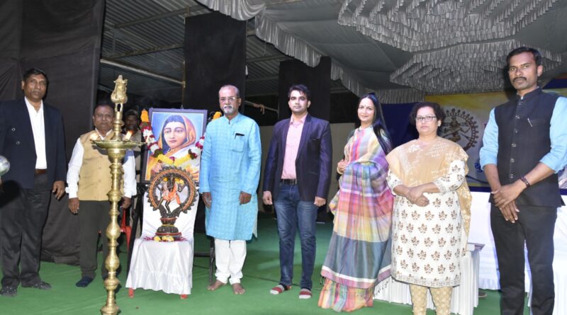 Yuva Spandan Cultural Festival inaugurated in Solapur University