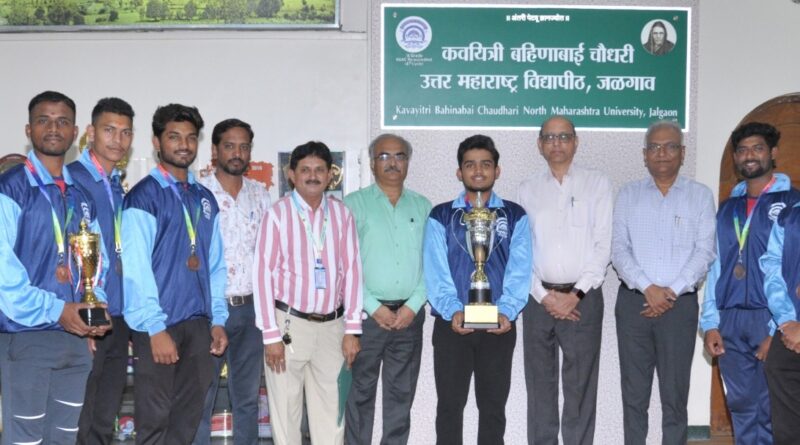 Bronze medal for Uttar Maharashtra University team in All India Softball (Men) tournament