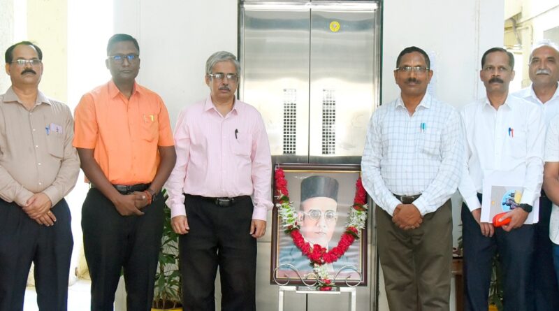 Savarkar jayanti was celebrated with enthusiasm in Amravati University