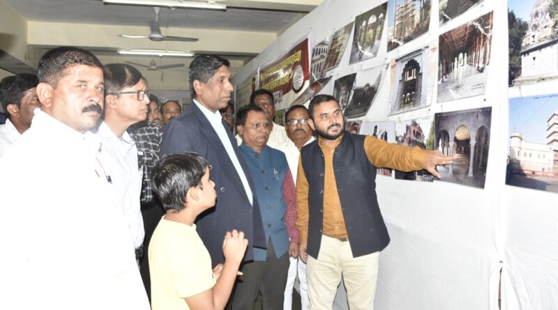 Solapurkars experienced the history of the glorious Holkar royal family through pictures!