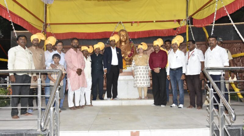 On the occasion of Ahilya Devi Jayanti, a traditional gaji dance performance was performed in Solapur University