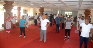 World Yoga Day celebrated at Yashwantrao Chavan Maharashtra Open University