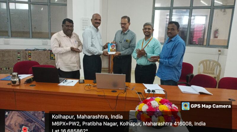 Alumni meeting was held in the Department of Commerce, Shivaji University