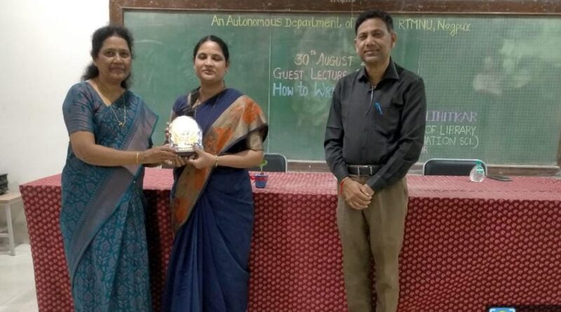 Conducted Guest Lecture in Writing Workshop, Department of Zoology, Nagpur University