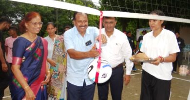 Various competitions were held on the occasion of Sports Day in Physical Education Department of Amravati University