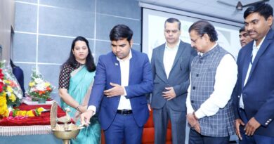 Collector inaugurated employment fair in Amravati University