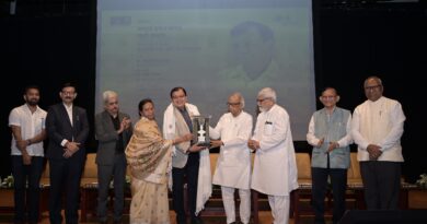 Distribution of Principal Pratap Borade Memorial Award completed in MGM