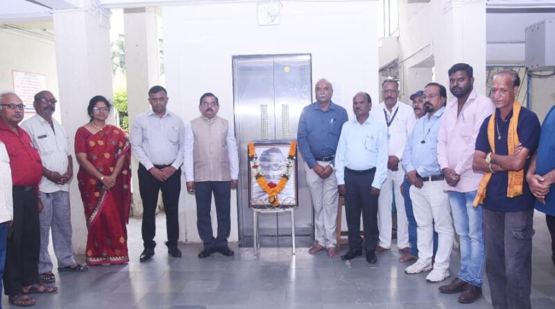 Sant Gadge Baba Amravati University celebrated of Prabodhanakar Thakare Jayanti