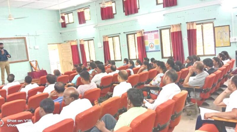 A workshop on 'Importance of Statistics in Social Research' was held at Amravati University