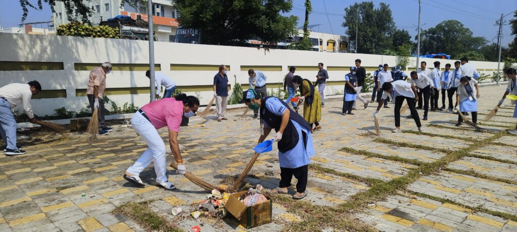 Dr. Panjabrao Deshmukh Medical College and Hospital celebrated Sanitation Day on its birth anniversary