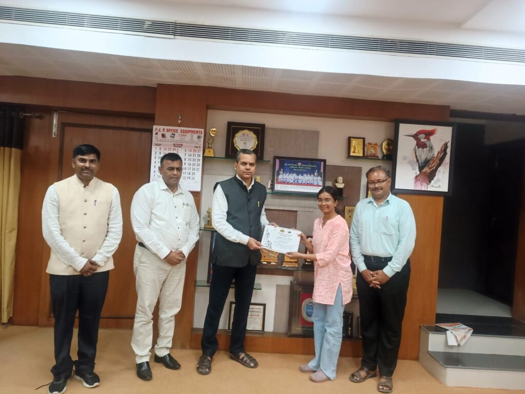 Governor PC Alexander Marathi Oratory Competition first prize to Amravati University