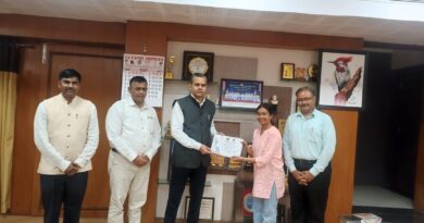 Governor PC Alexander Marathi Oratory Competition first prize to Amravati University