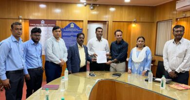 MoU between 'DDUKK' of BAMU and Param Skill Training India