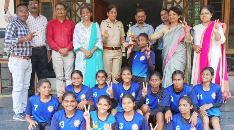 Nagpur University Inter College Women's Volleyball Tournament concluded