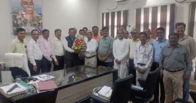 Dr. Rajendra Kakade assumed charge as the in-charge Pro-Vice-Chancellor of Nagpur University