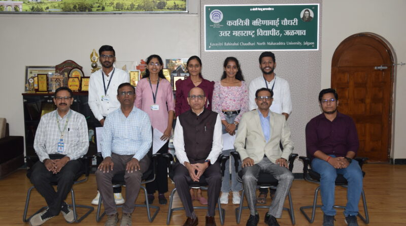 Poet Bahinabai Chaudhary selects 5 students in campus interview of North Maharashtra University