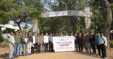 Professors from the Adivasi Gaurav Yatra visited Anandvan and Somnath projects