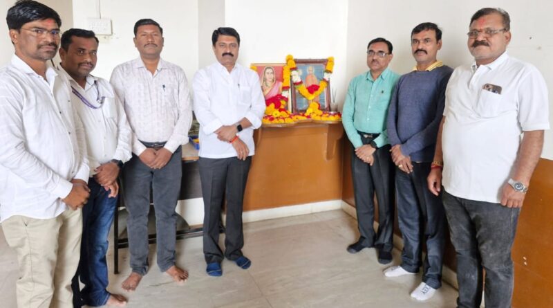 Jijau Mau Saheb and Swami Vivekananda Jayanti celebrated at SRTMU Nanded