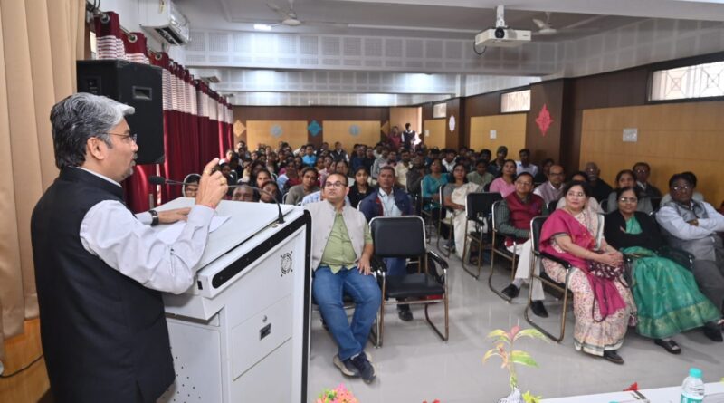 Reading interaction concluded enthusiastically at Nagpur University's Dr. V. B. Upadhyay Bhausaheb Kolte Knowledge Center