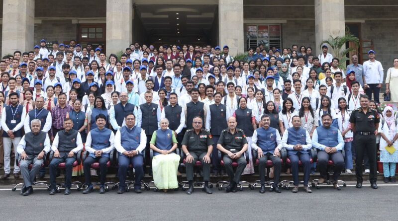 Vice Chancellor interacts with students at Maharashtra University of Health Sciences' Kulguru Katta' initiative