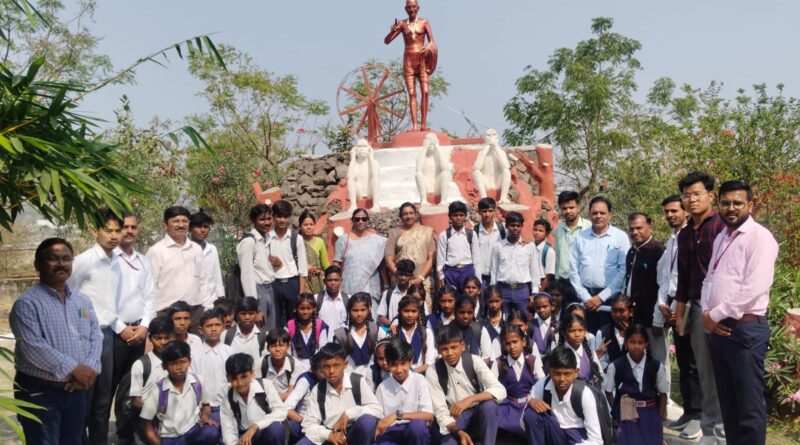 Study tour of Ajanta Vidyalaya students at Mahatma Gandhi International Hindi University