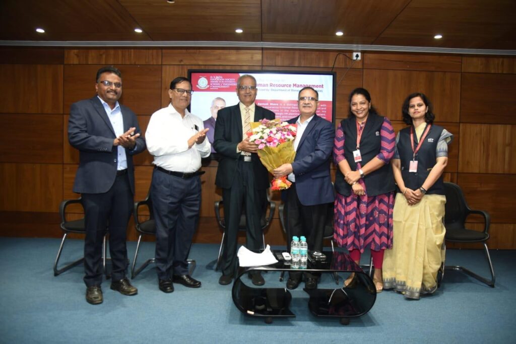 डी. वाय. पाटील स्कूल ऑफ इंजिनिअरिंग अँड मॅनेजमेंटमध्ये कार्यशाळा
Workshop at D. Y. Patil School of Engineering and Management