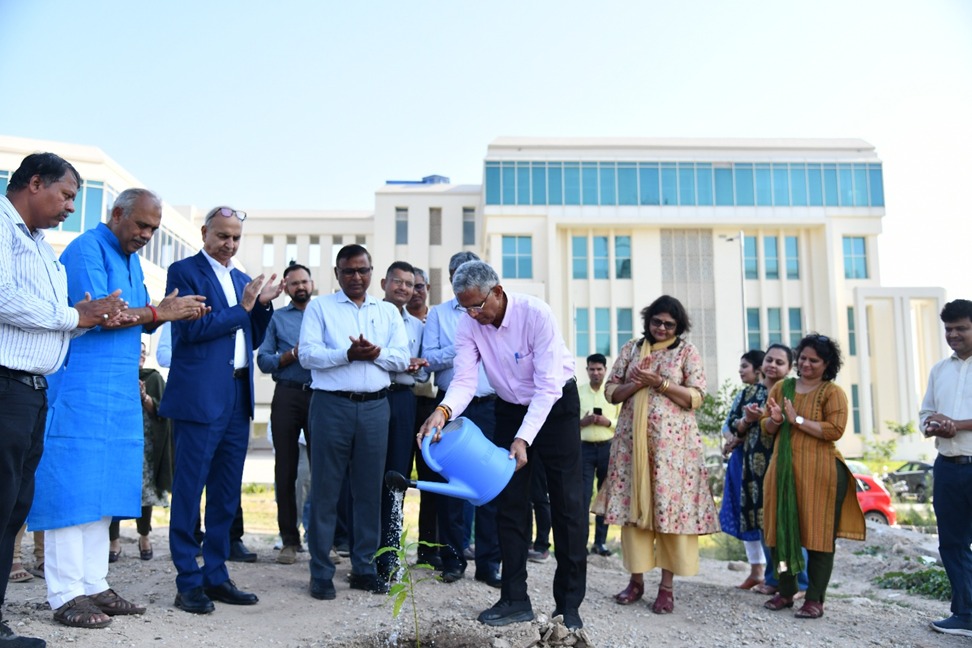 IIM Jammu planted trees under the campaign ‘Ek Ped Maa Ke Naam 2.0’ on World Environment Day