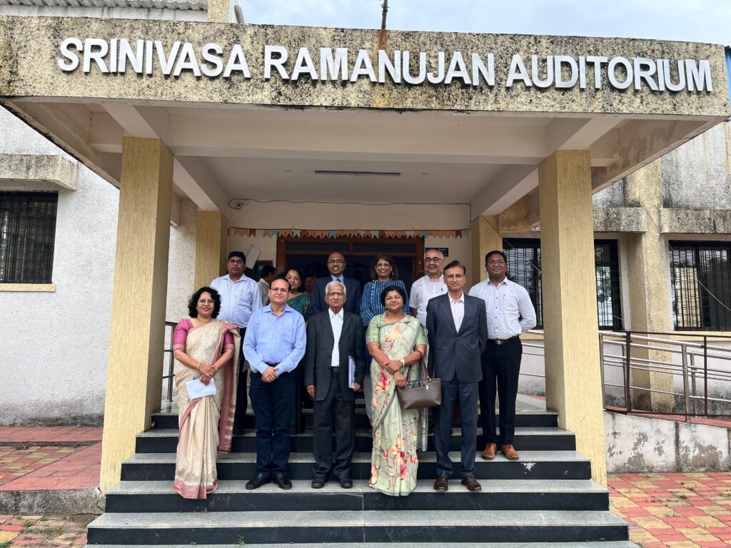 Rashtrasant Tukadoji Maharaj Nagpur University: UDRF expert committee visits the university