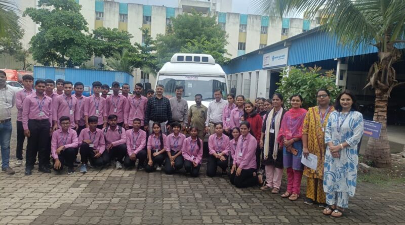 Educational visit of class 12 students of Raisoni Junior College to Radio Telescope Center, Narayangaon