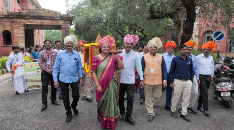 Vrikshadindi organized by Rashtrasant Tukadoji Maharaj Nagpur University National Service Scheme