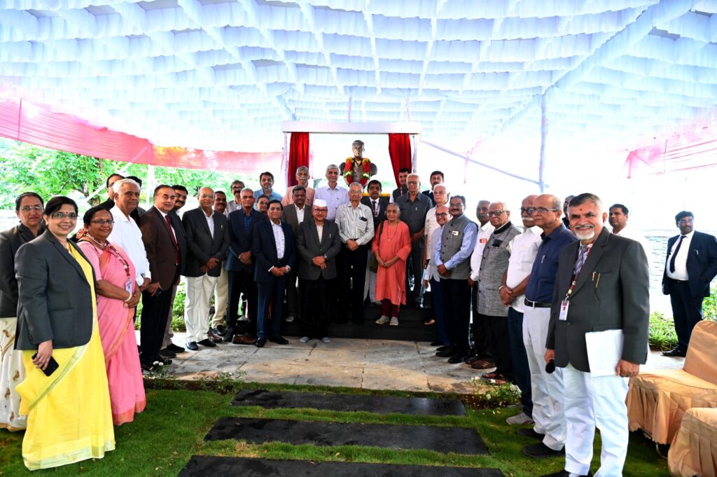 Yashwantrao Chavan Maharashtra Open University celebrates its 36th anniversary with great enthusiasm