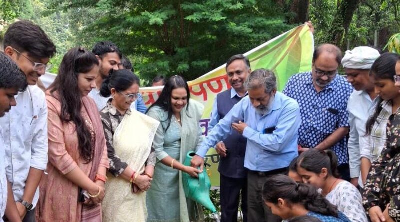 "Banaras Hindu University Me Ek Ped Maa Ke Naam": Confluence of Environment and Culture