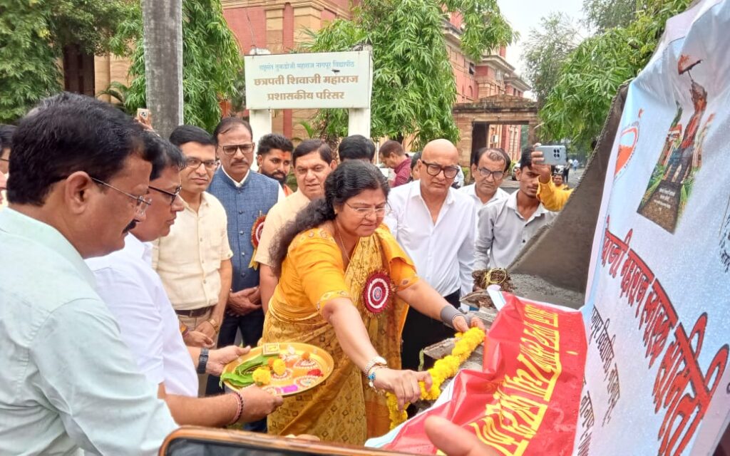 Rashtrasant Tukadoji Maharaj Nagpur University begins construction of a grand statue of Chhatrapati Shivaji Maharaj