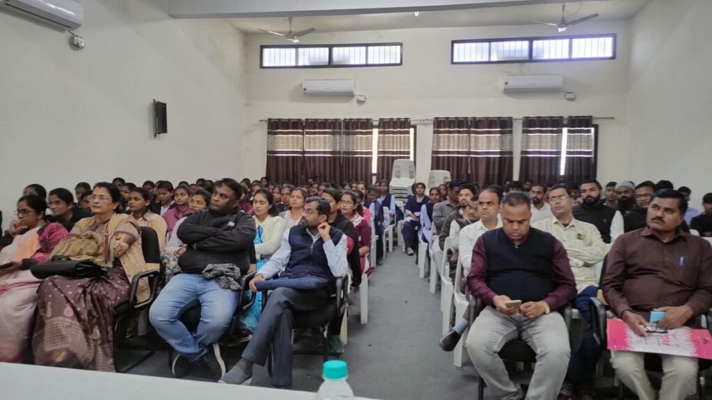 The Swayamsiddha and APAAR (ABC) ID training of Rashtrasant Tukadoji Maharaj Nagpur University has been successfully completed.