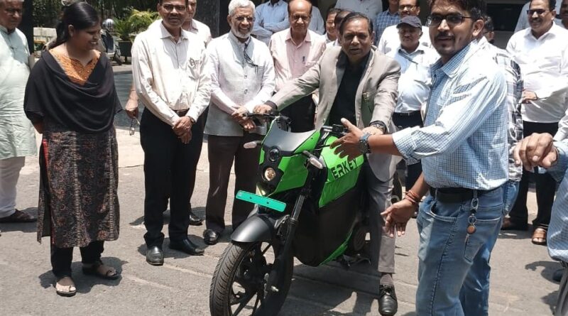 गुरु घसीदास विश्वविद्यालय बिलासपुर को ईवी सेंटर ऑफ एक्सीलेंस के लिए MeitY से ₹2.5 करोड़