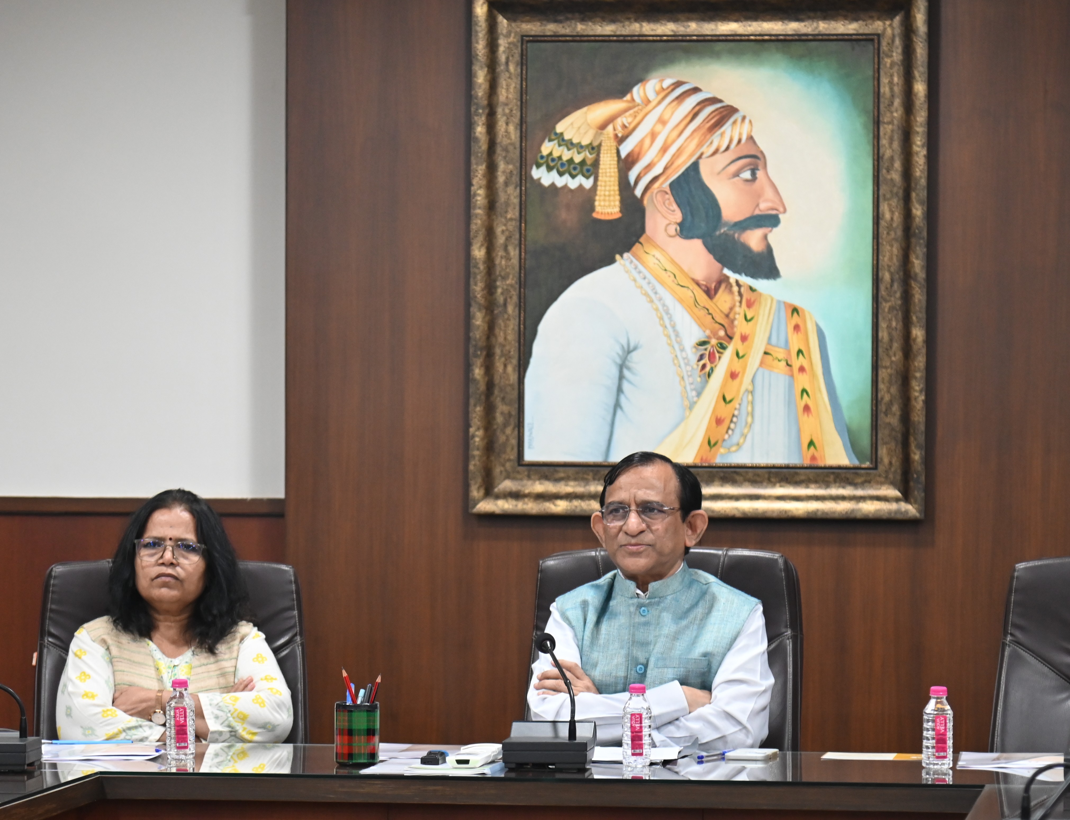 A two-day national Hindi question and answer session was held at Mahatma Gandhi Mission (MGM) University.