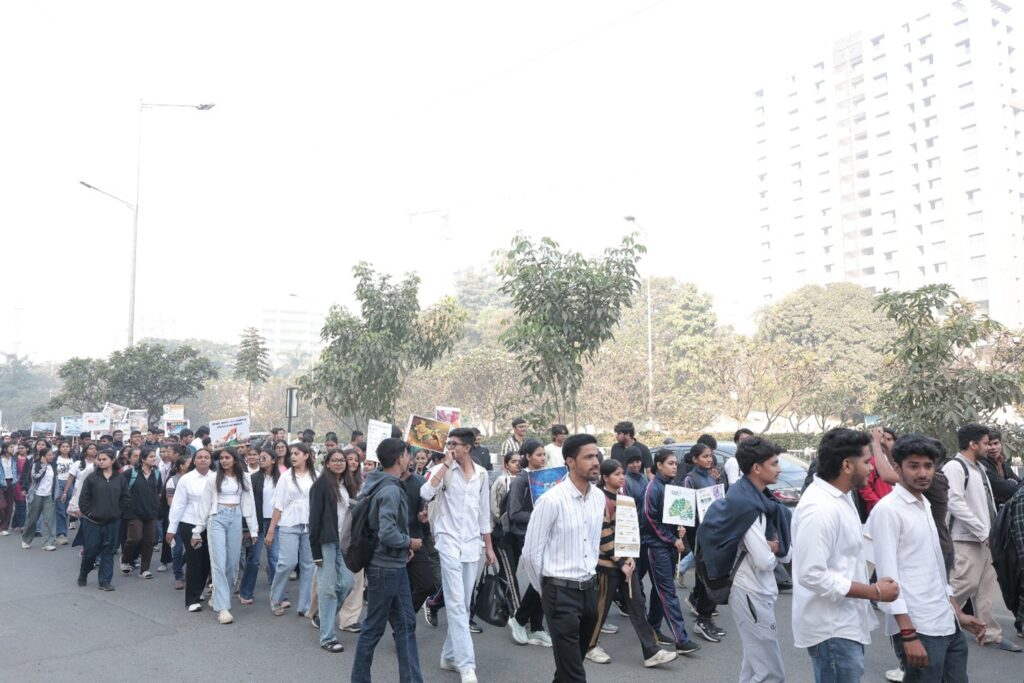 ‘Four Indigenous Resolution Run’ Organized at VNSGU Surat 