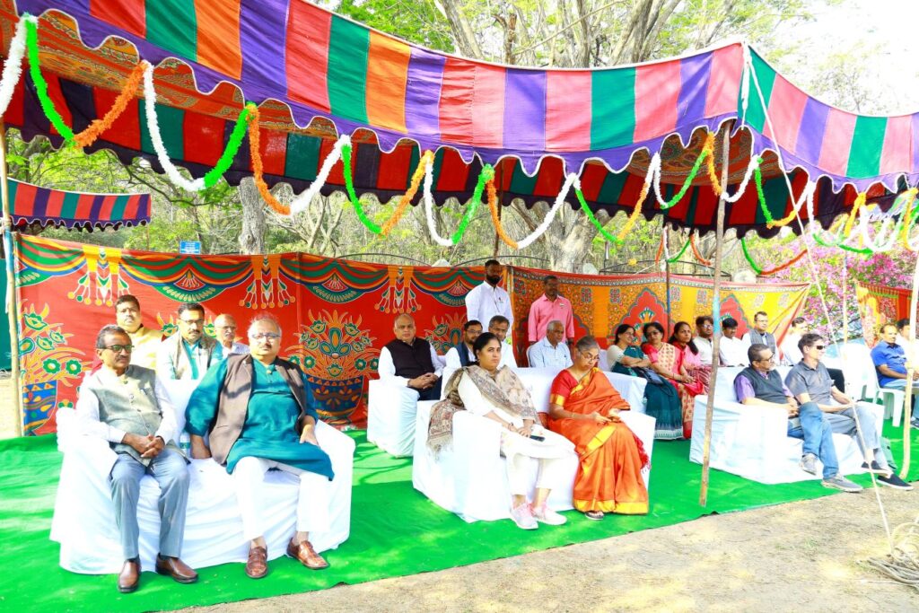 Tiranga Spirit Alive at UoH: Celebrating 77th Republic Day with Pride