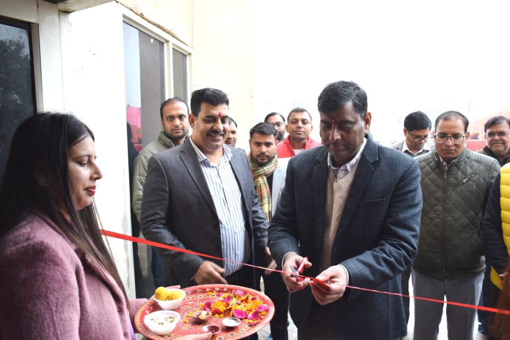 इंदिरा गांधी विश्वविद्यालय में दो दिवसीय पुस्तक मेले का सफल समापन  The two-day book fair at Indira Gandhi University concluded successfully.