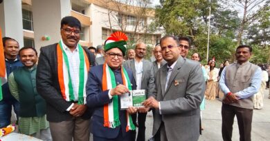 मध्य प्रदेश भोज मुक्त विश्वविद्यालय को इलेक्ट्रॉनिक वाहन भेंट